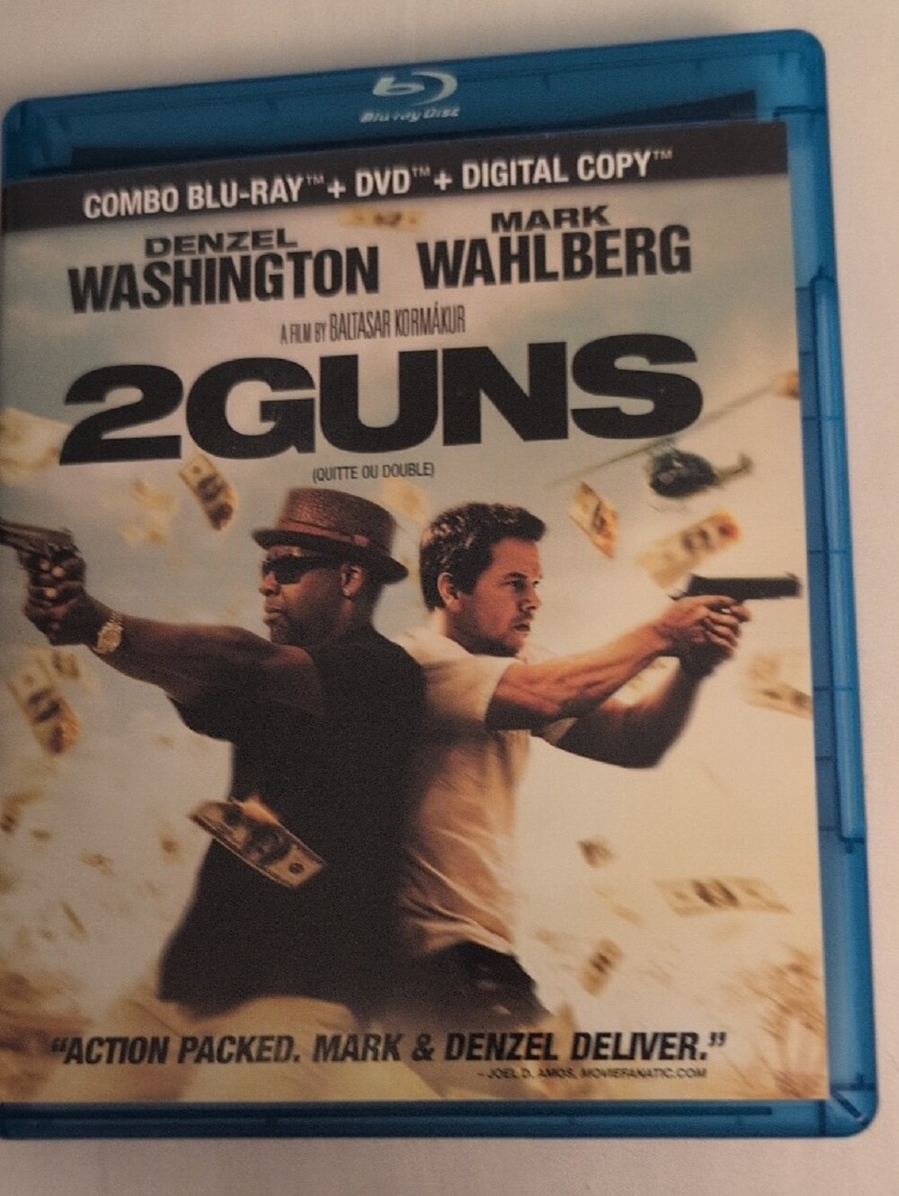 2 Guns Blu-Ray + DVD + Slipcover (Denzel Washington, Mark Wahlberg) - Picture 7 of 7
